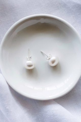Marra made pearl studs