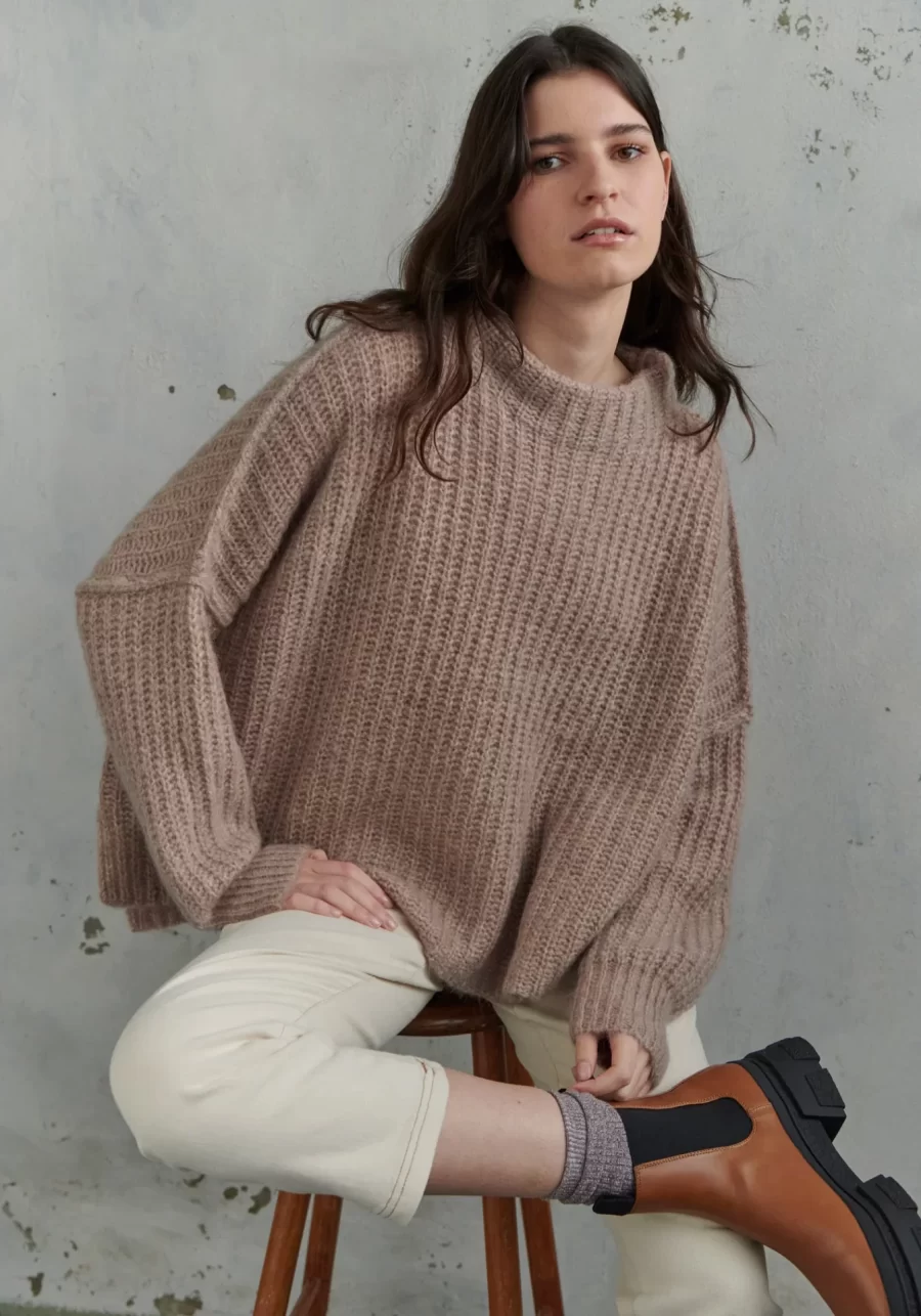 pol clothing shire oversized knit in rose