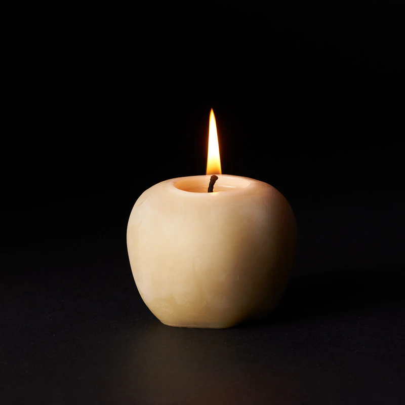 apple queen b beeswax candles
