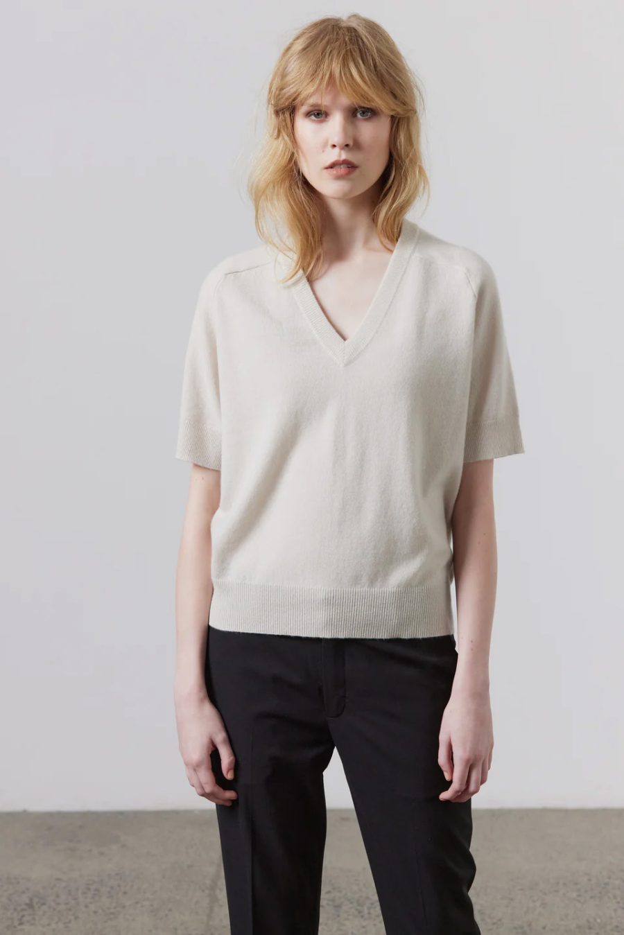 jasper cashmere v-neck tee shirt in putty laing clothing
